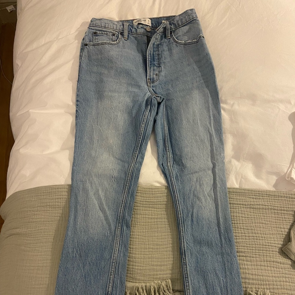 Abercrombie High-Rise Straight Jeans